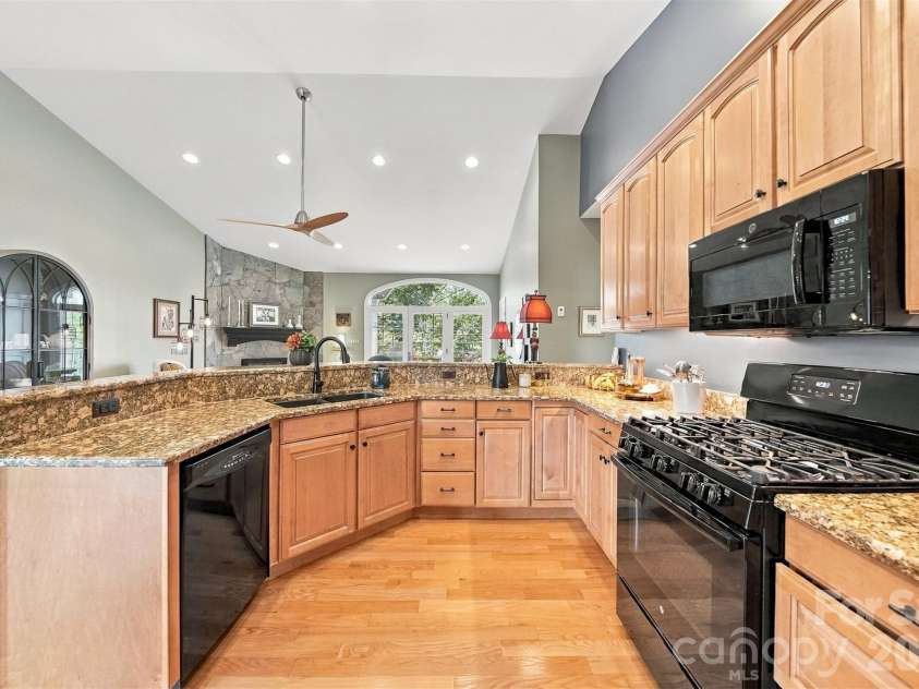 2481 Genes Loop, Morganton, NC 28655.  MLS# CAR4433752, YatesRealty ID 56239. 
