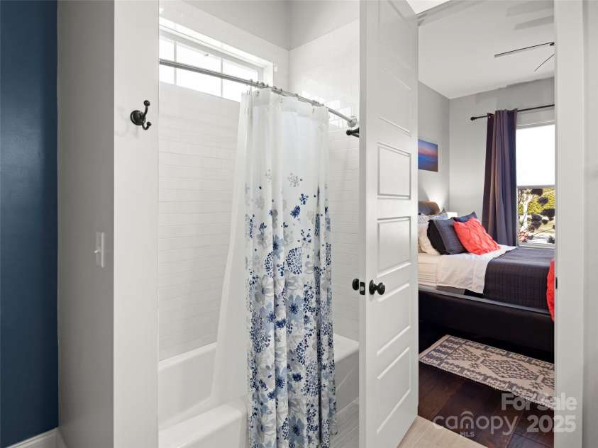 32 Bungalow Way, Brevard, NC 28712.  MLS# CAR4330127, YatesRealty ID 5624. Guest bath