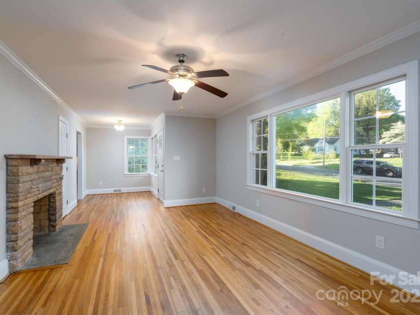 676 Forest Street, Concord, NC 28025.  MLS# CAR4243401, YatesRealty ID 5624. 