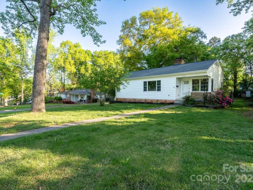 676 Forest Street, Concord, NC 28025.  MLS# CAR4243401, YatesRealty ID 5624. 