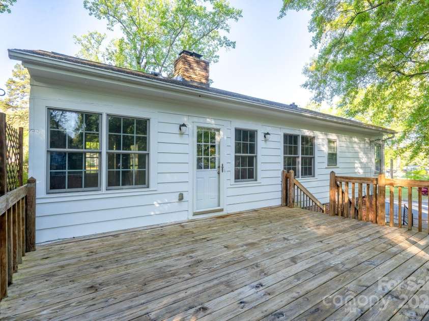676 Forest Street, Concord, NC 28025.  MLS# CAR4243401, YatesRealty ID 5624. 