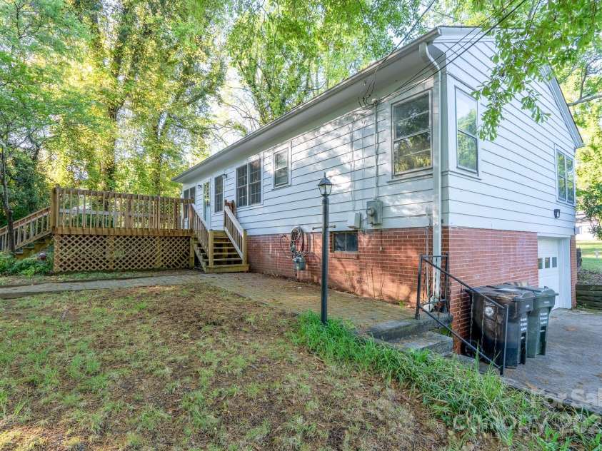 676 Forest Street, Concord, NC 28025.  MLS# CAR4243401, YatesRealty ID 5624. 