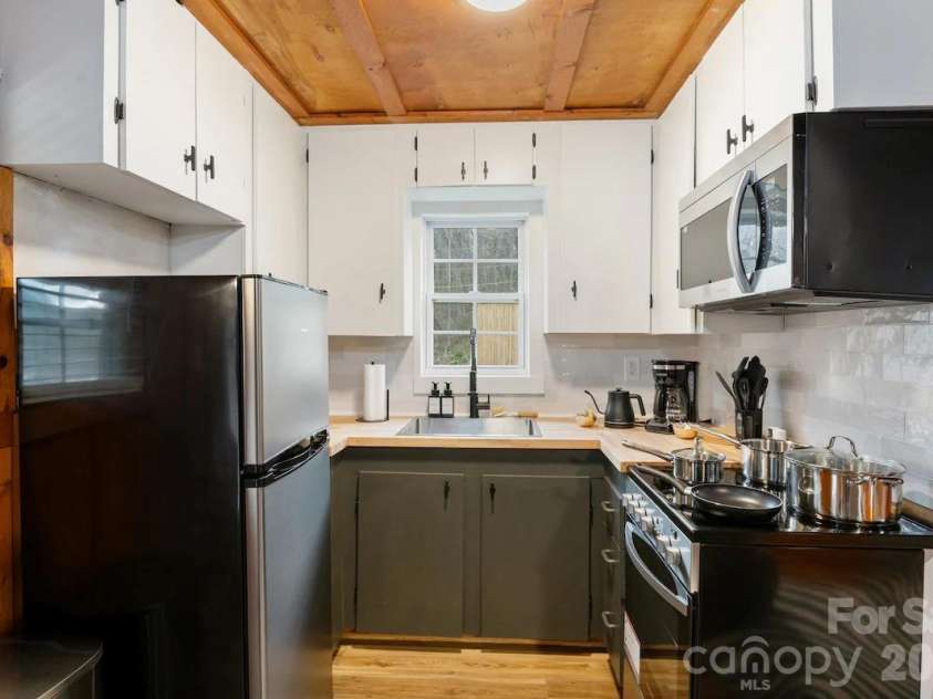 12,20,28,36 Collins Mountain Drive, Asheville, NC 28804.  MLS# CAR4433391, YatesRealty ID 56240. 12 Collins