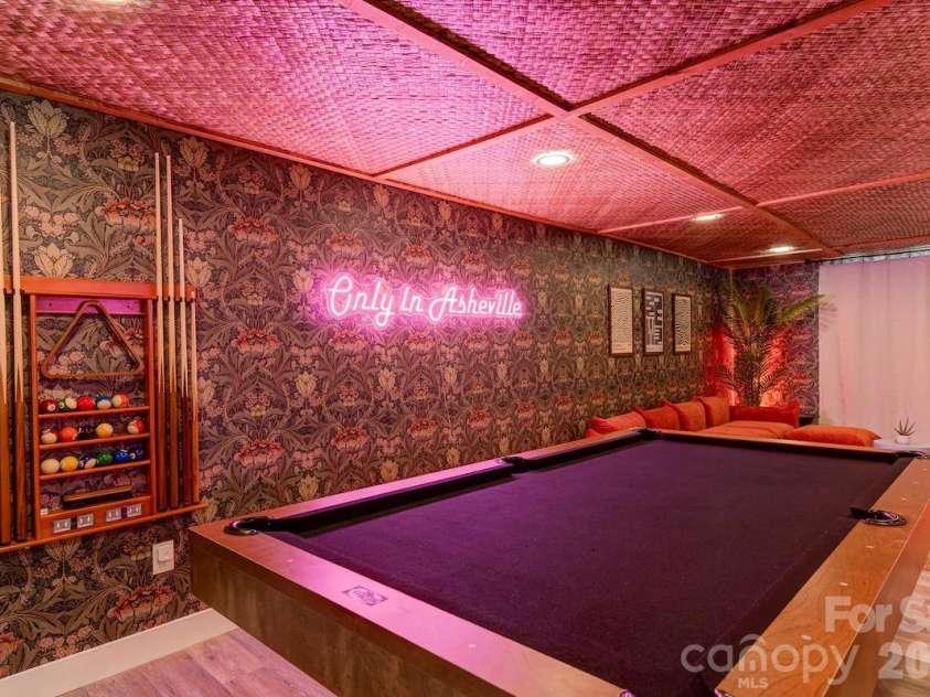 12,20,28,36 Collins Mountain Drive, Asheville, NC 28804.  MLS# CAR4433391, YatesRealty ID 56240. 20 Collins