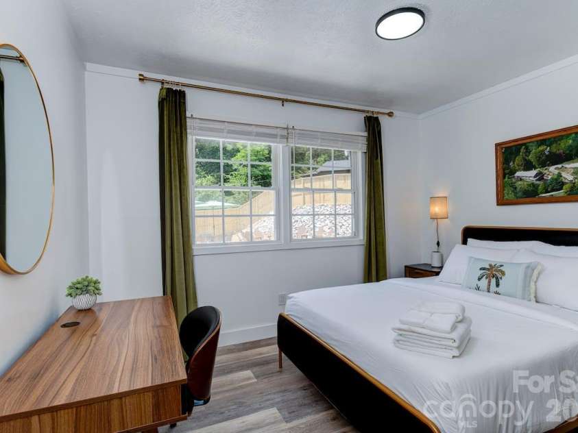 12,20,28,36 Collins Mountain Drive, Asheville, NC 28804.  MLS# CAR4433391, YatesRealty ID 56240. 20 Collins