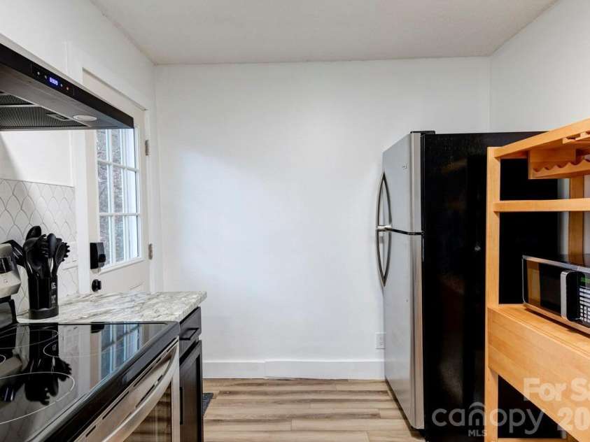 12,20,28,36 Collins Mountain Drive, Asheville, NC 28804.  MLS# CAR4433391, YatesRealty ID 56240. 36 Collins