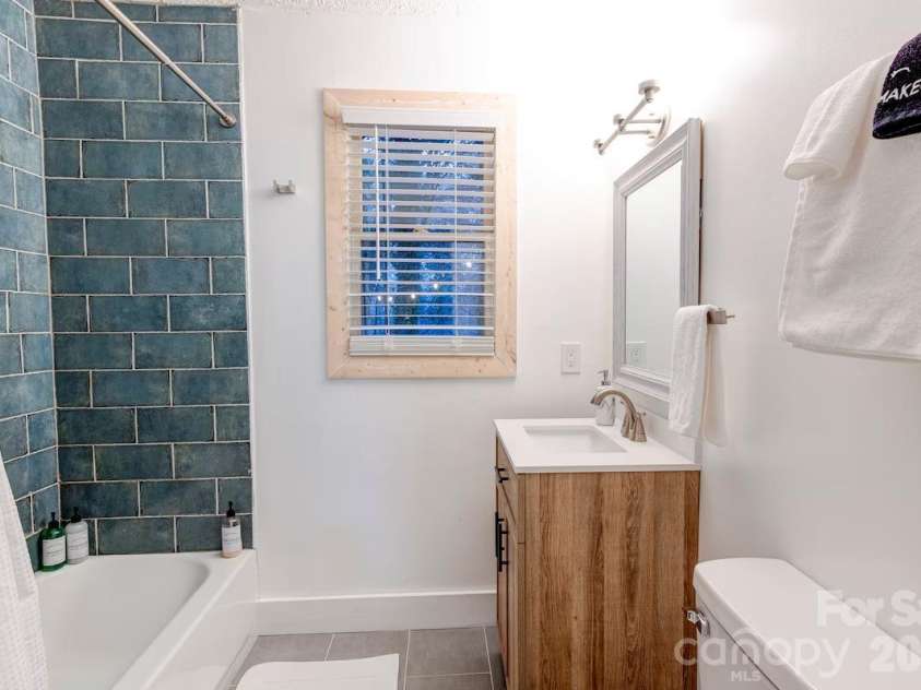 12,20,28,36 Collins Mountain Drive, Asheville, NC 28804.  MLS# CAR4433391, YatesRealty ID 56240. 36 Collins