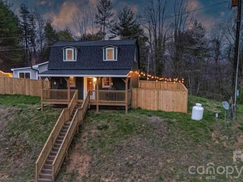 12,20 Collins Mountain Drive, Asheville, NC 28804.  MLS# CAR4433147, YatesRealty ID 56244. 12 Collins - Front Exterior