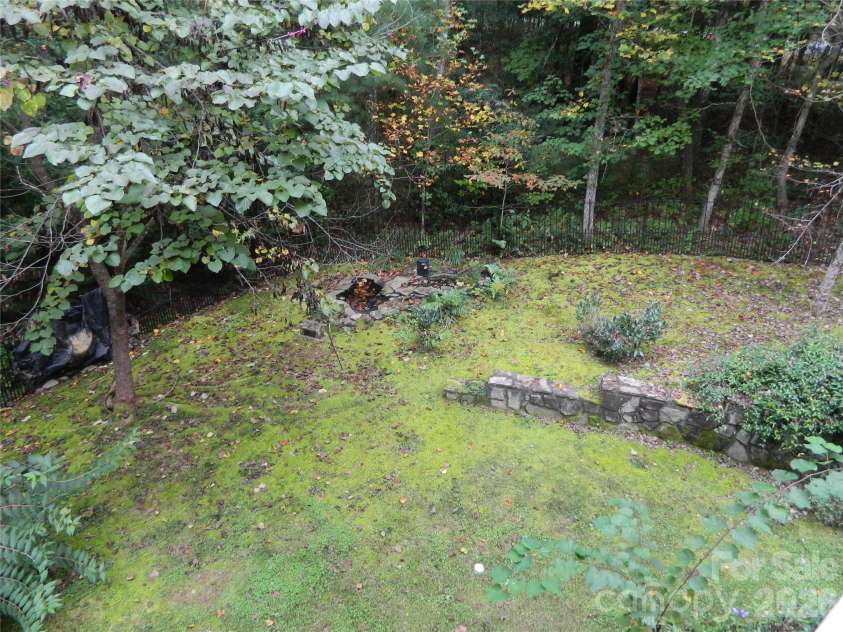 4307 Partridge Court, Lenoir, NC 28645.  MLS# CAR4433483, YatesRealty ID 56245. 