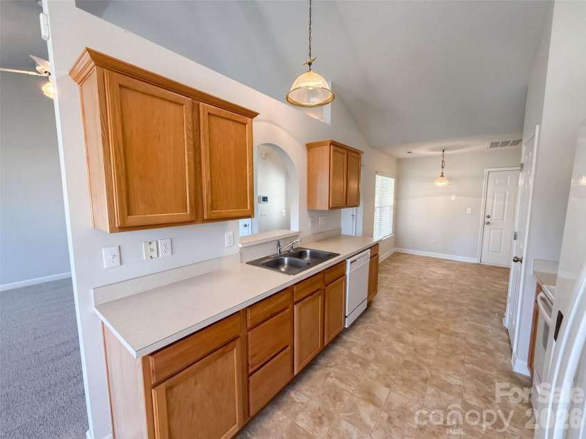 11344 Pointer Ridge Drive, Charlotte, NC 28214.  MLS# CAR4433903, YatesRealty ID 56248. 