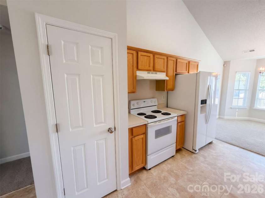 11344 Pointer Ridge Drive, Charlotte, NC 28214.  MLS# CAR4433903, YatesRealty ID 56248. 