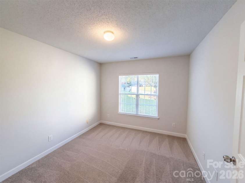 11344 Pointer Ridge Drive, Charlotte, NC 28214.  MLS# CAR4433903, YatesRealty ID 56248. 