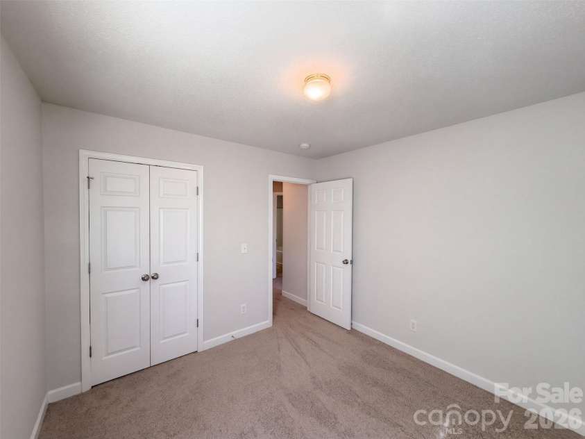 11344 Pointer Ridge Drive, Charlotte, NC 28214.  MLS# CAR4433903, YatesRealty ID 56248. 