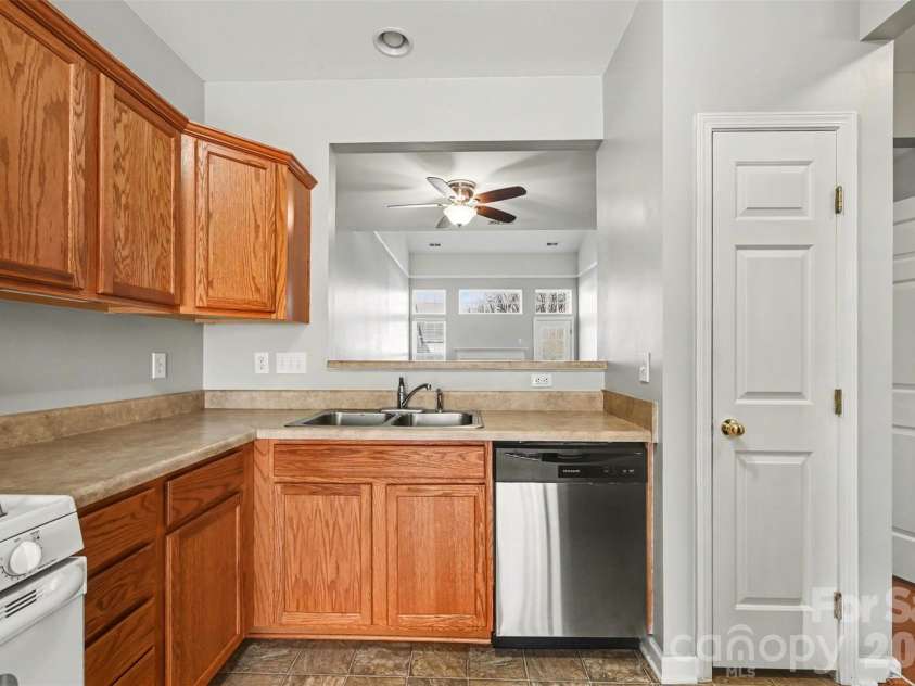 158 Snead Road, Fort Mill, SC 29715.  MLS# CAR4358200, YatesRealty ID 5625. 