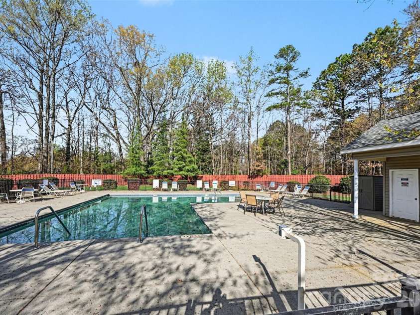 158 Snead Road, Fort Mill, SC 29715.  MLS# CAR4358200, YatesRealty ID 5625. 