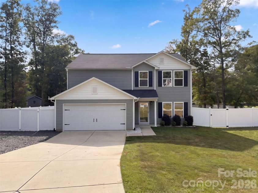 838 Sorrel Lane, Oakboro, NC 28129.  MLS# CAR4433928, YatesRealty ID 56251. 