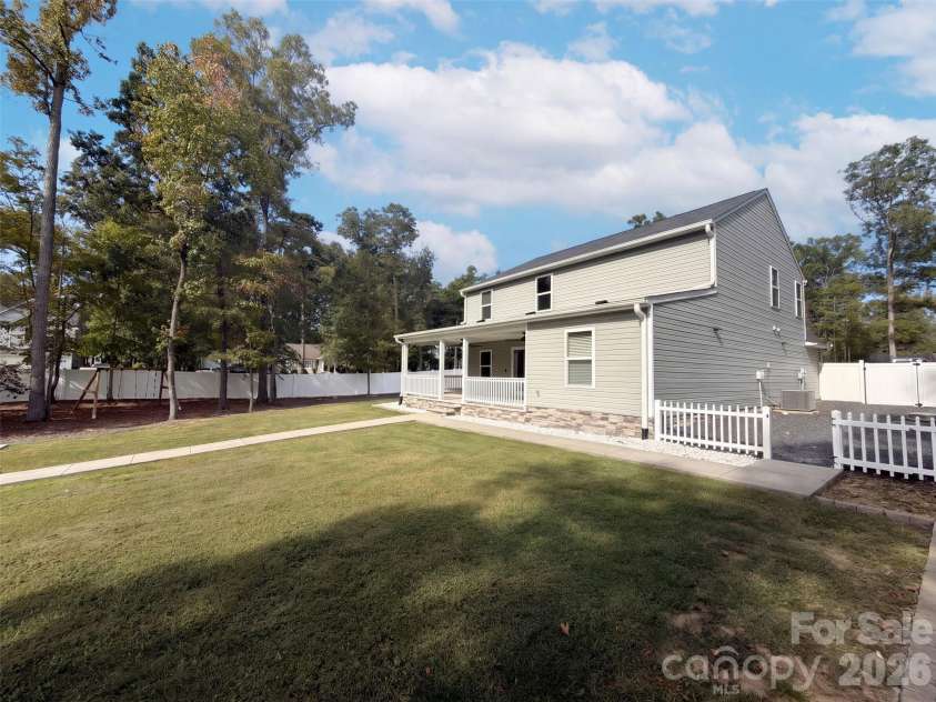 838 Sorrel Lane, Oakboro, NC 28129.  MLS# CAR4433928, YatesRealty ID 56251. 