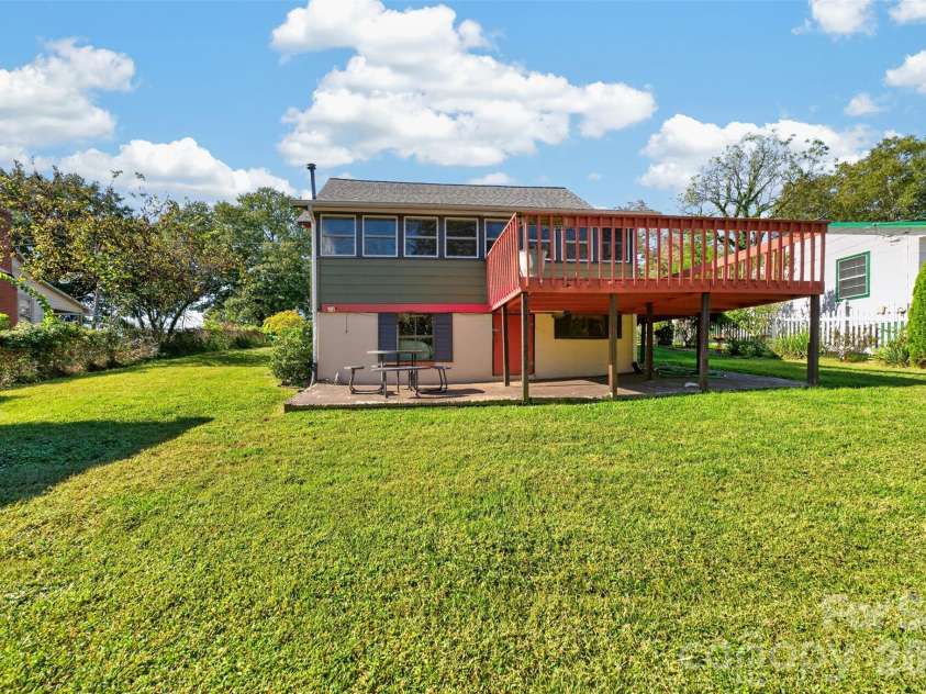 115 Spa Street, Morganton, NC 28655.  MLS# CAR4433698, YatesRealty ID 56252. 