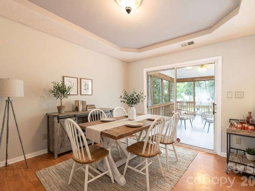 13836 Poppleton Court, Charlotte, NC 28273.  MLS# CAR4433885, YatesRealty ID 56253. Virtually staged
