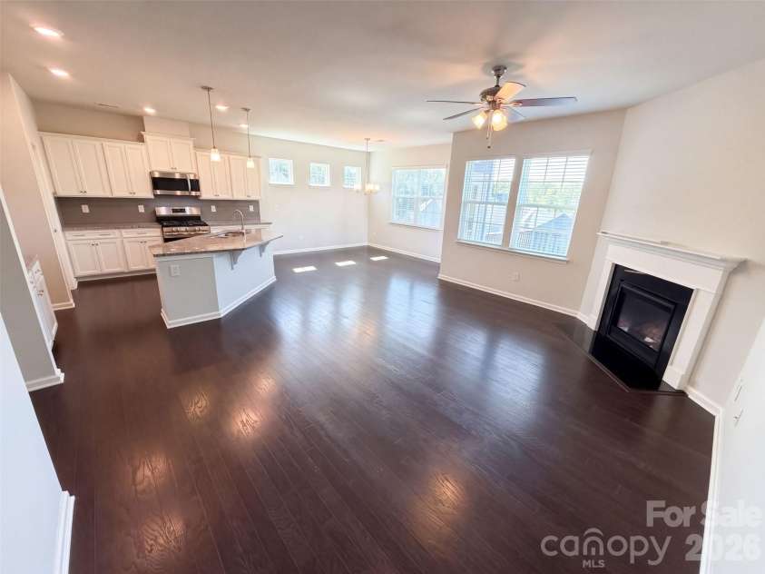 6219 Shumard Oak Way, Fort Mill, SC 29707.  MLS# CAR4433935, YatesRealty ID 56254. 