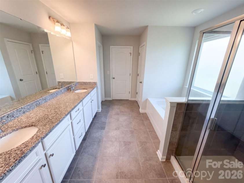 6219 Shumard Oak Way, Fort Mill, SC 29707.  MLS# CAR4433935, YatesRealty ID 56254. 