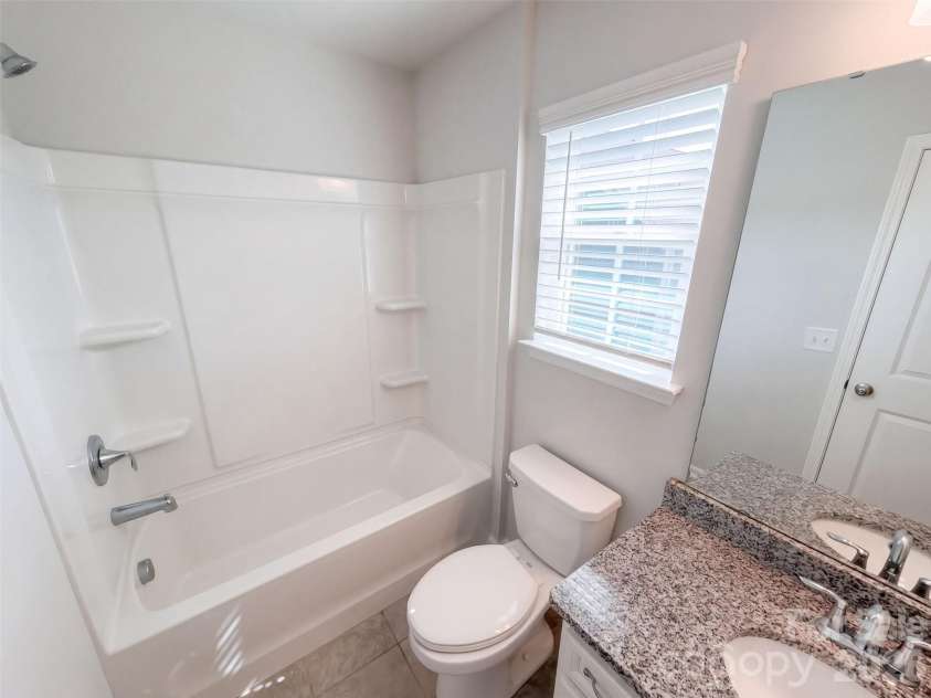 6219 Shumard Oak Way, Fort Mill, SC 29707.  MLS# CAR4433935, YatesRealty ID 56254. 