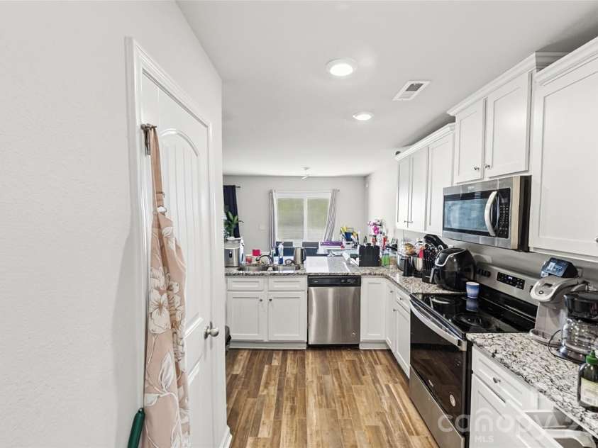 1330 Standing Oak Drive, Salisbury, NC 28146.  MLS# CAR4433766, YatesRealty ID 56255. 