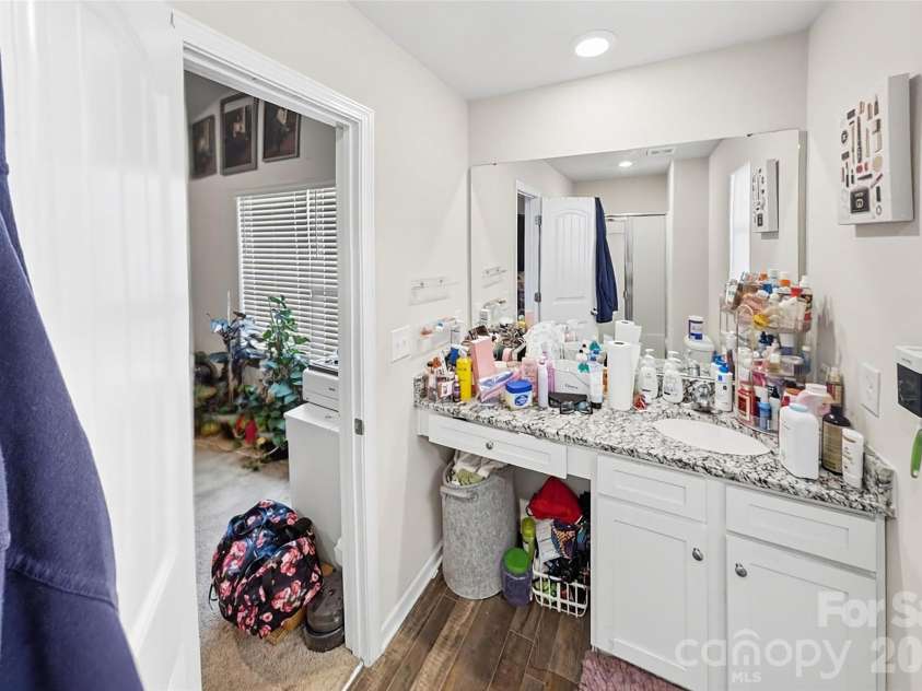 1330 Standing Oak Drive, Salisbury, NC 28146.  MLS# CAR4433766, YatesRealty ID 56255. 