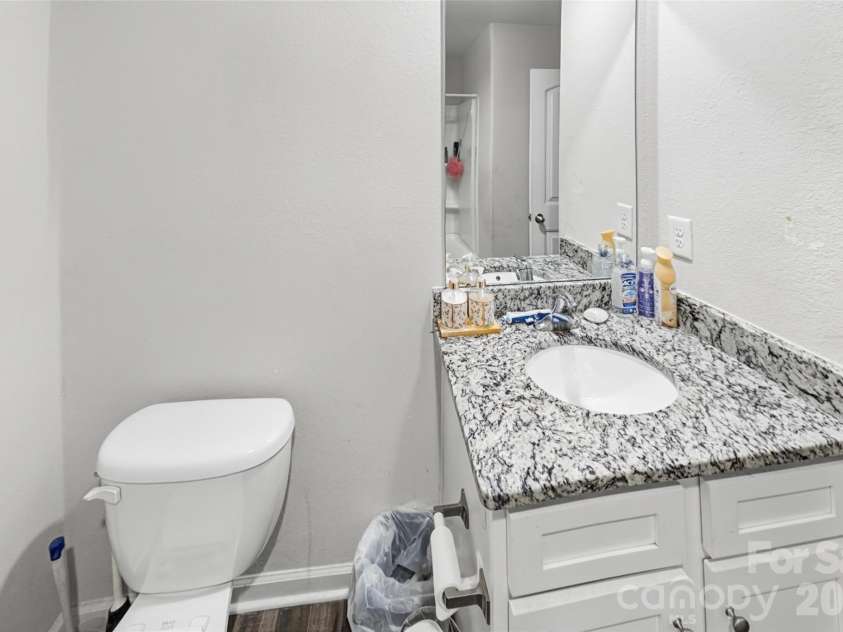 1330 Standing Oak Drive, Salisbury, NC 28146.  MLS# CAR4433766, YatesRealty ID 56255. 