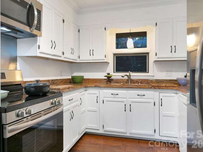 2377 Connestee Trail, Brevard, NC 28712.  MLS# CAR4431214, YatesRealty ID 56257. 