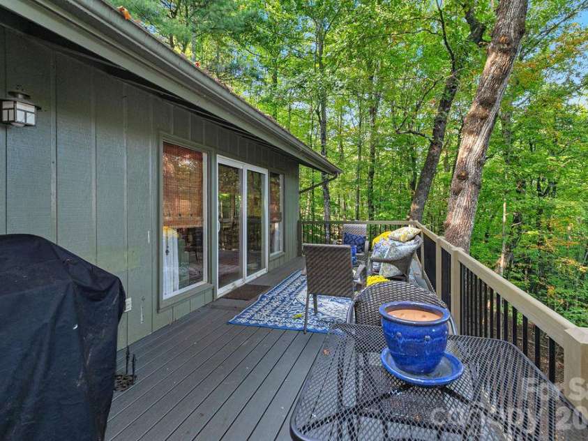 2377 Connestee Trail, Brevard, NC 28712.  MLS# CAR4431214, YatesRealty ID 56257. 
