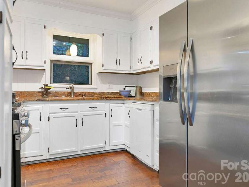 2377 Connestee Trail, Brevard, NC 28712.  MLS# CAR4431214, YatesRealty ID 56257. Updated Kitchen