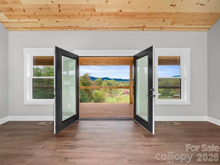 110 Shangrila Trail, Spruce Pine, NC 28777.  MLS# CAR4433983, YatesRealty ID 56263. 