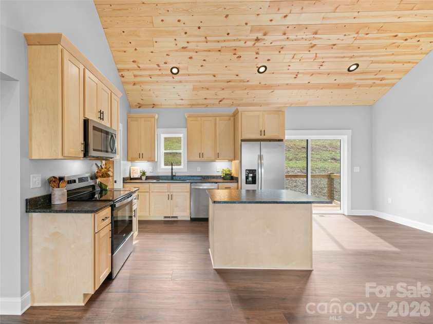 110 Shangrila Trail, Spruce Pine, NC 28777.  MLS# CAR4433983, YatesRealty ID 56263. 