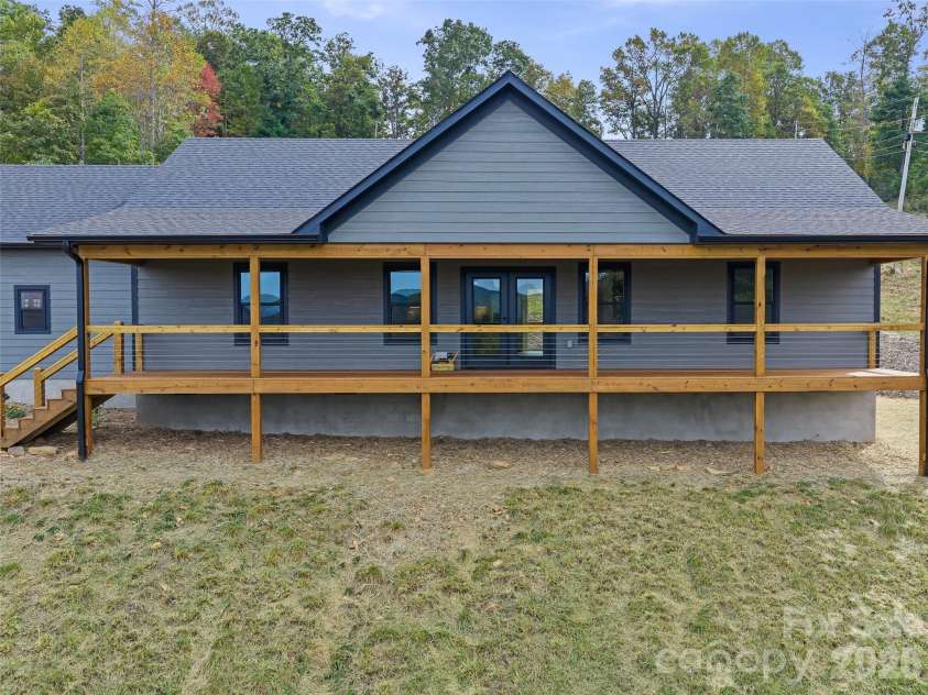 110 Shangrila Trail, Spruce Pine, NC 28777.  MLS# CAR4433983, YatesRealty ID 56263. 