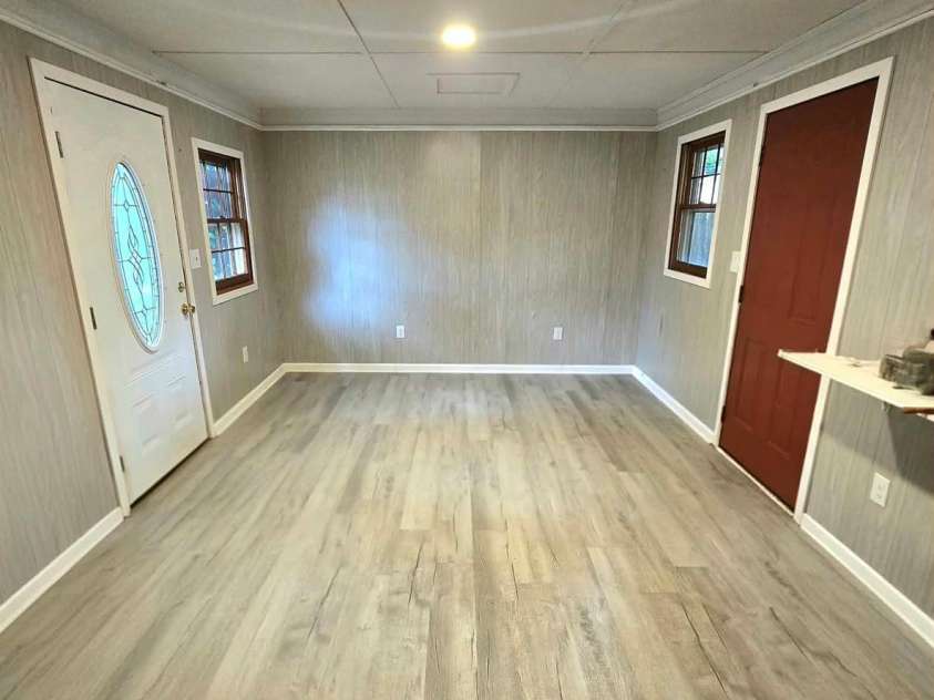 4107 Windwood Drive, Gastonia, NC 28056.  MLS# CAR4433892, YatesRealty ID 56264. Flex Space