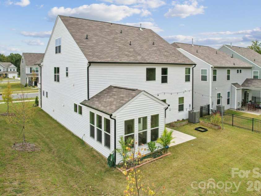 8704 Frank Grier Road, Charlotte, NC 28215.  MLS# CAR4433413, YatesRealty ID 56267. Backyard and patio