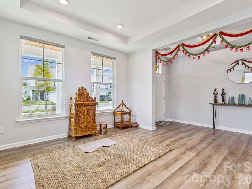 8704 Frank Grier Road, Charlotte, NC 28215.  MLS# CAR4433413, YatesRealty ID 56267. Formal dining room