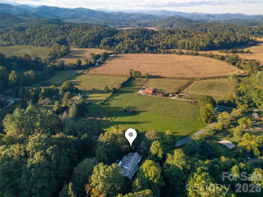 4392 Island Ford Road, Brevard, NC 28712.  MLS# CAR4425014, YatesRealty ID 56269. 