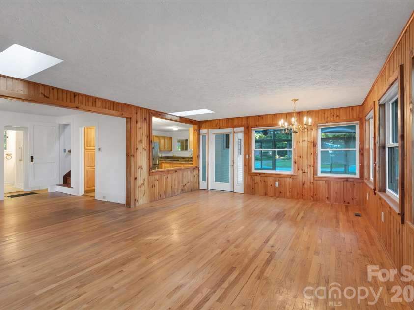 4392 Island Ford Road, Brevard, NC 28712.  MLS# CAR4425014, YatesRealty ID 56269. 