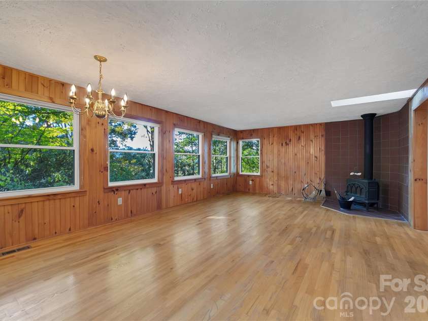4392 Island Ford Road, Brevard, NC 28712.  MLS# CAR4425014, YatesRealty ID 56269. 