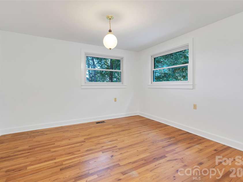 4392 Island Ford Road, Brevard, NC 28712.  MLS# CAR4425014, YatesRealty ID 56269. 