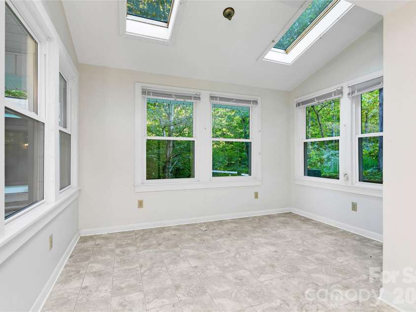 4392 Island Ford Road, Brevard, NC 28712.  MLS# CAR4425014, YatesRealty ID 56269. 