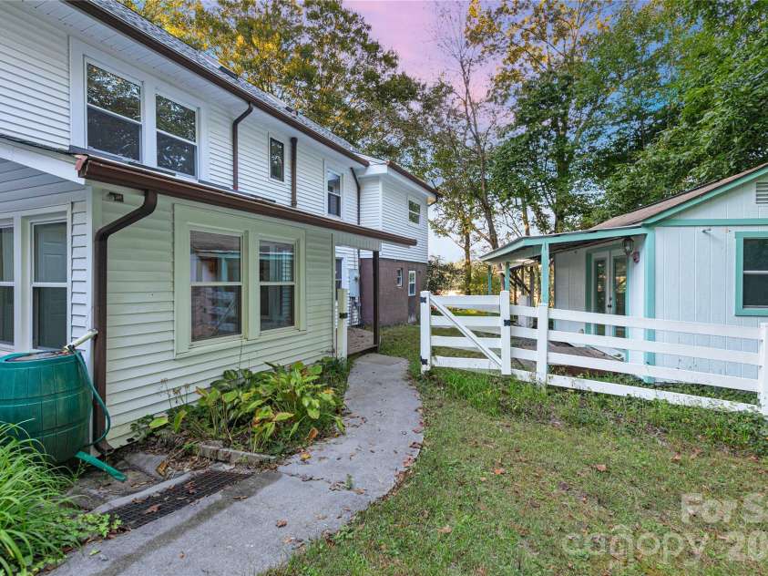 4392 Island Ford Road, Brevard, NC 28712.  MLS# CAR4425014, YatesRealty ID 56269. 
