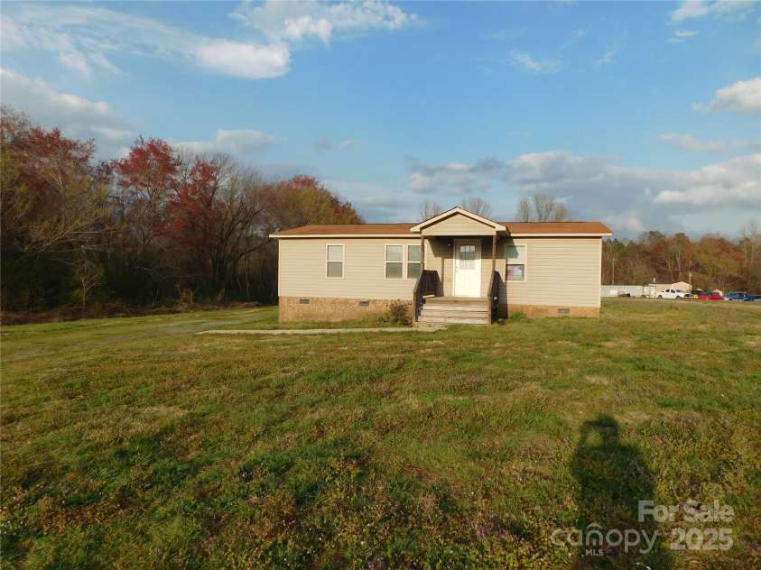 1909 Lawyers Road, Monroe, NC 28110.  MLS# CAR4234355, YatesRealty ID 5627. Front view