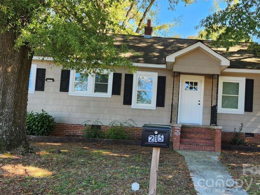215 Arey Avenue, Albemarle, NC 28001.  MLS# CAR4433652, YatesRealty ID 56270. 