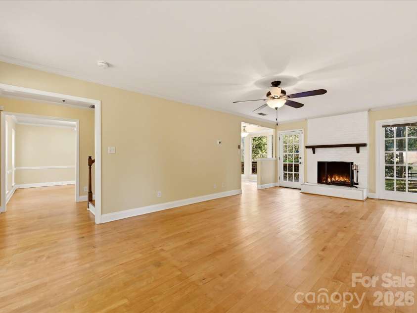 8614 Golf Ridge Drive, Charlotte, NC 28277.  MLS# CAR4431781, YatesRealty ID 56274. 