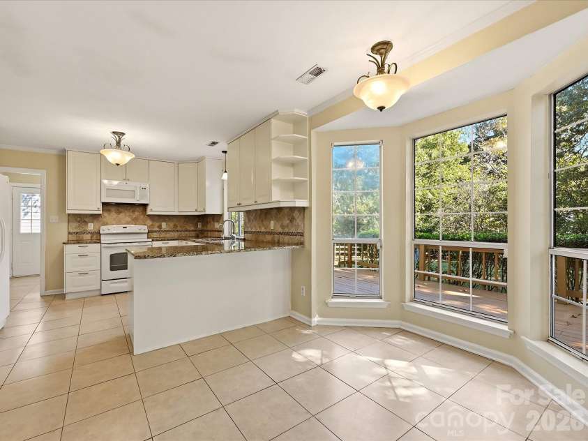 8614 Golf Ridge Drive, Charlotte, NC 28277.  MLS# CAR4431781, YatesRealty ID 56274. 