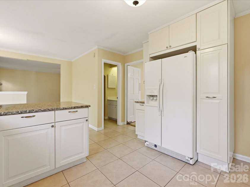 8614 Golf Ridge Drive, Charlotte, NC 28277.  MLS# CAR4431781, YatesRealty ID 56274. 