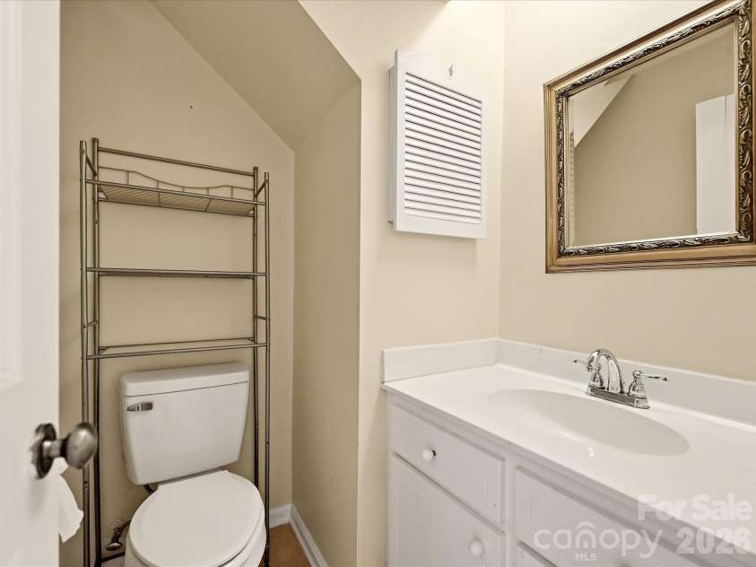 8614 Golf Ridge Drive, Charlotte, NC 28277.  MLS# CAR4431781, YatesRealty ID 56274. 